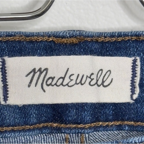 Madewell Petite 9" Mid-Rise Skinny Jeans in York Wash Rip and Repair Edition - Picture 6 of 8